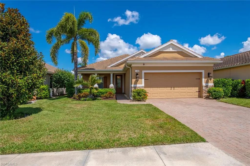 3557 Canopy Cir, Naples