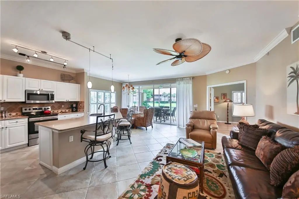 5105 Cedar Springs Dr 101, Naples