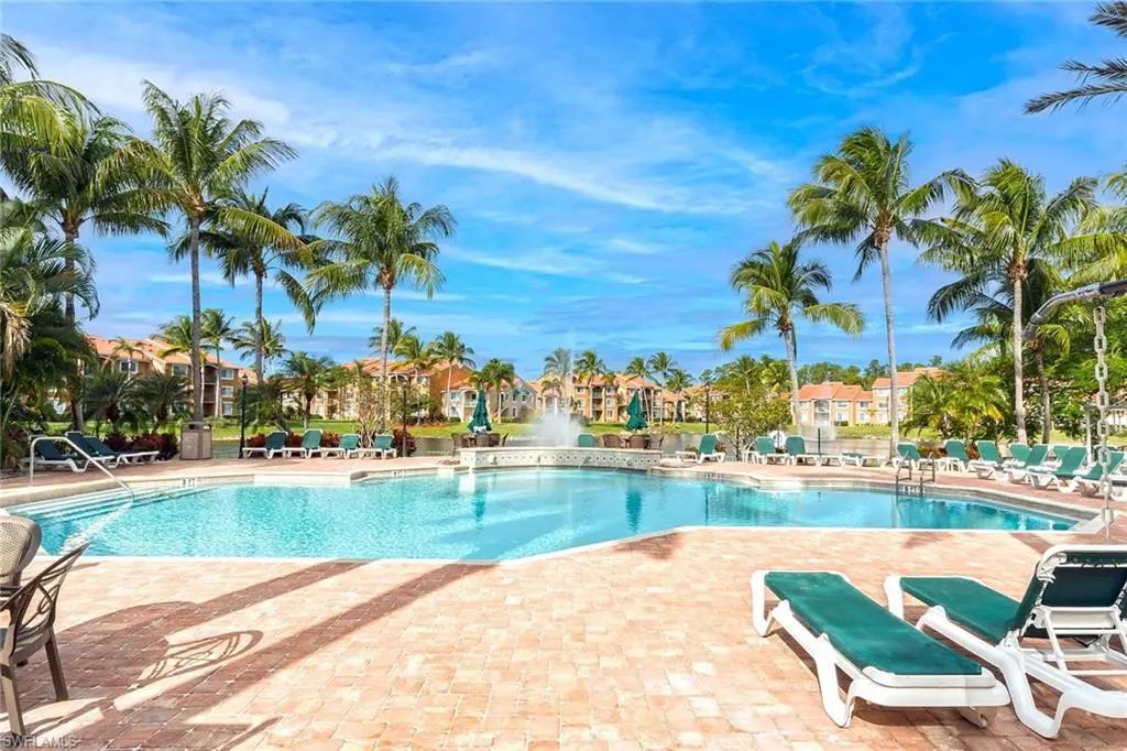 1265 Wildwood Lakes Blvd 3-103, Naples