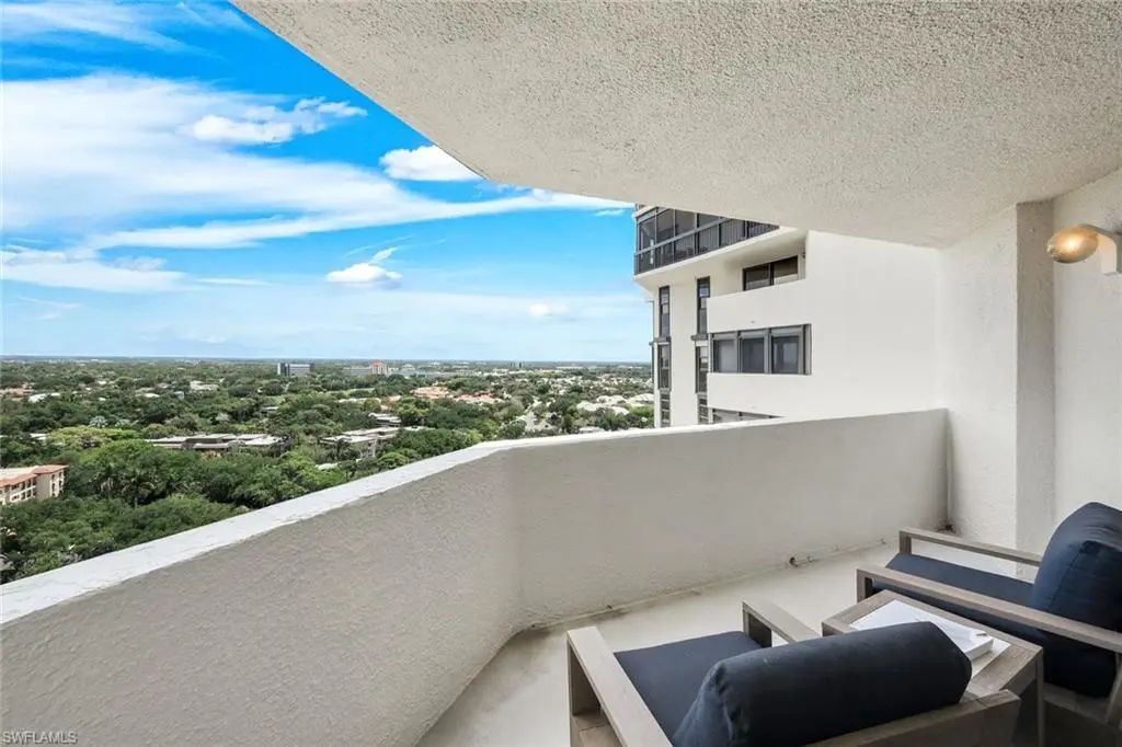 6001 Pelican Bay Blvd 1606, Naples
