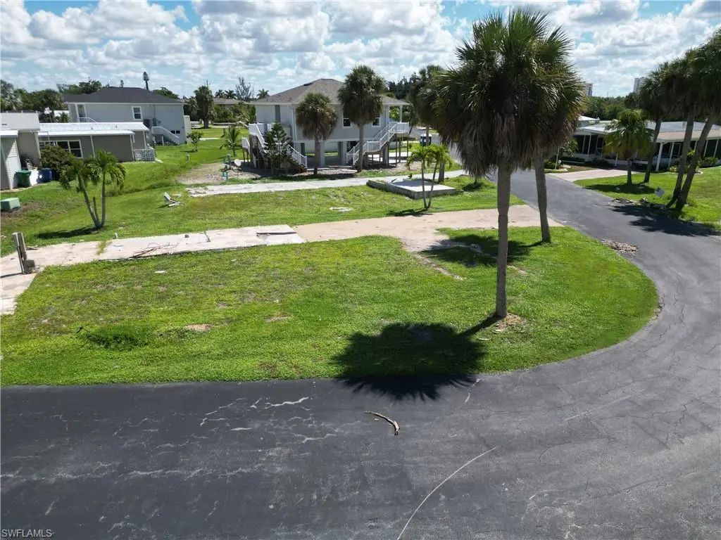 13680 Ovenbird Dr, Fort Myers
