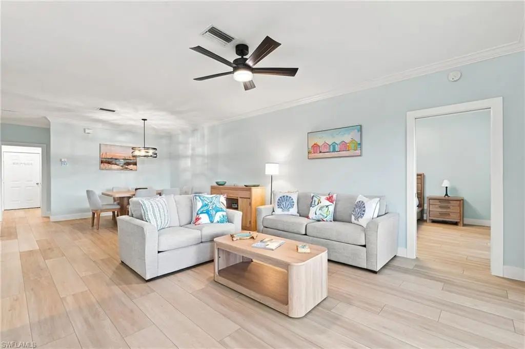 5877 Three Iron Dr 702, Naples
