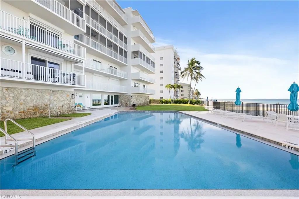 1977 Gulf Shore Blvd N 504, Naples