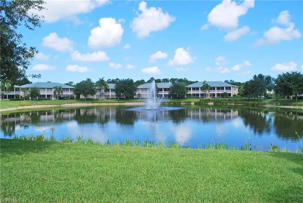558 Vintage Reserve Ln B, Naples