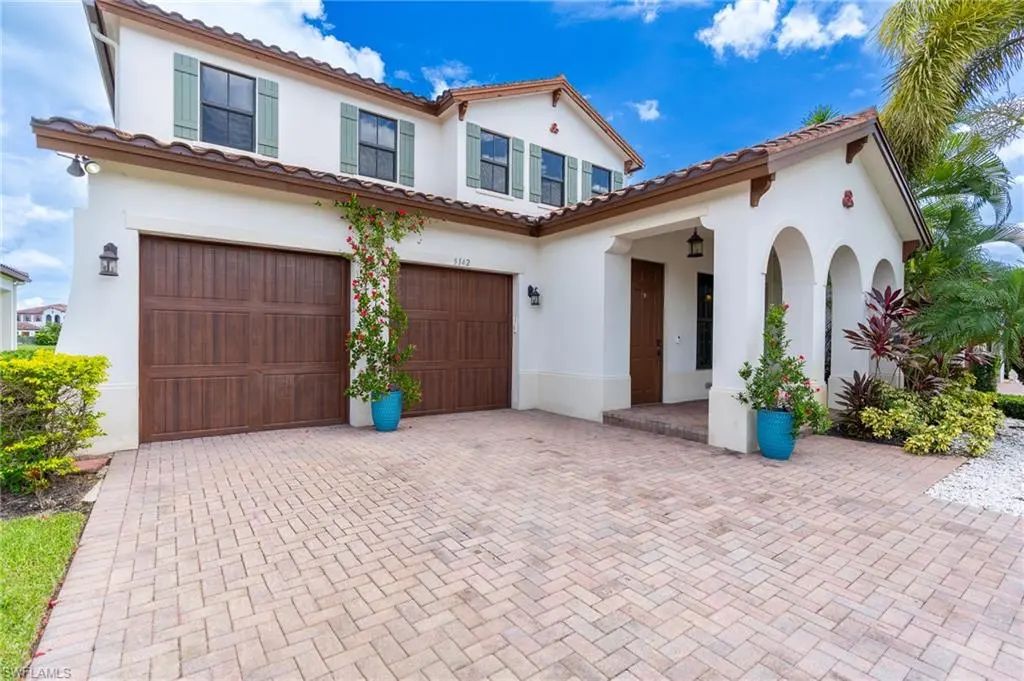 5142 Roma St, Ave Maria