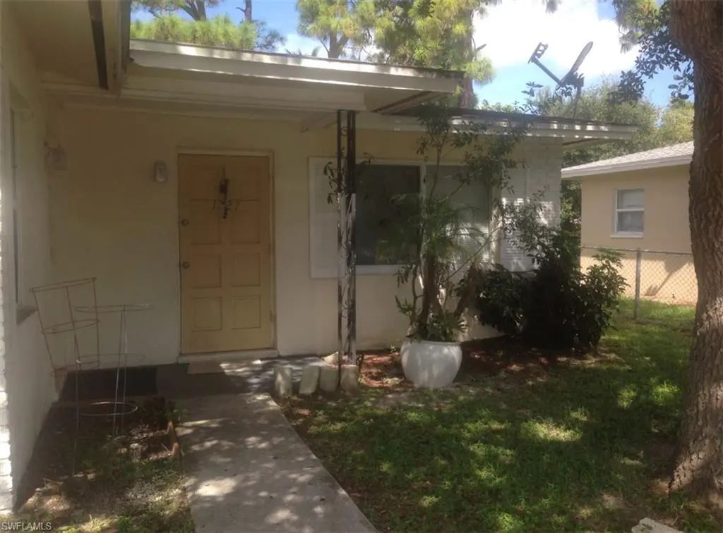 1027 San Remo Ave, Naples