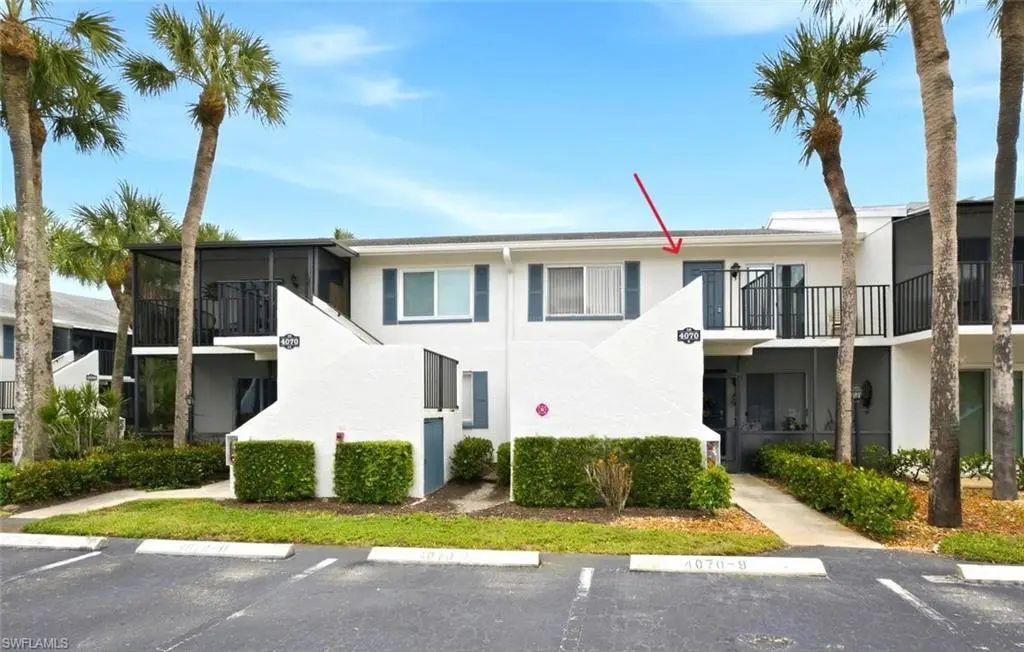 4070 Looking Glass Ln 10, Naples