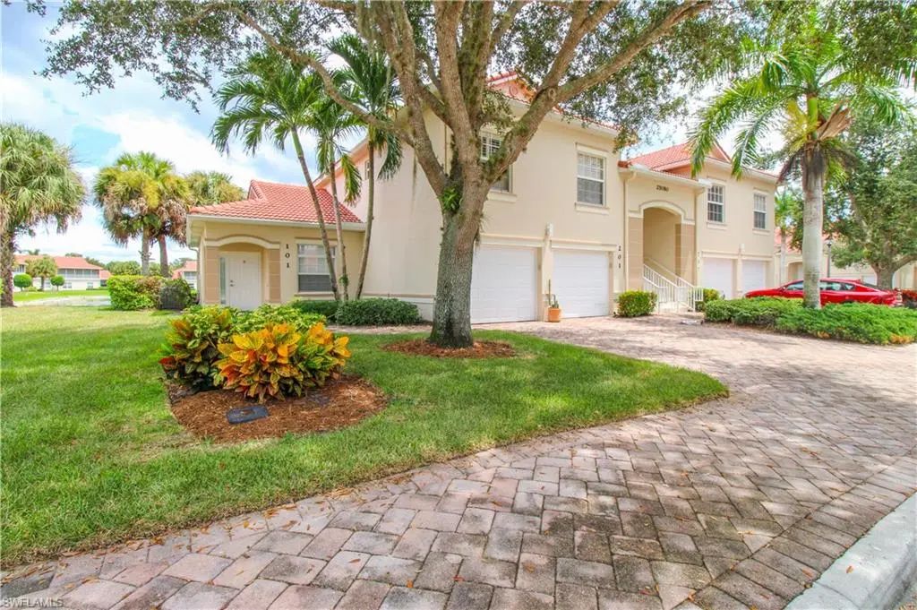 25080 Peacock Ln 101, Naples