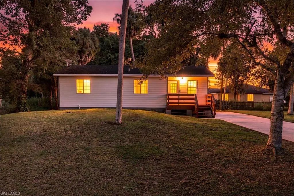 3711 Teakwood St, Fort Myers