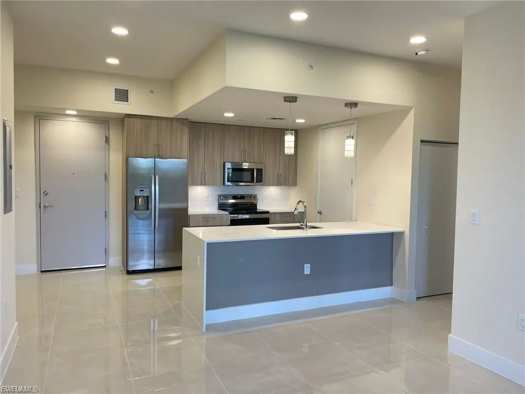 26610 Rosewood Pointe Dr C-203, Bonita Springs