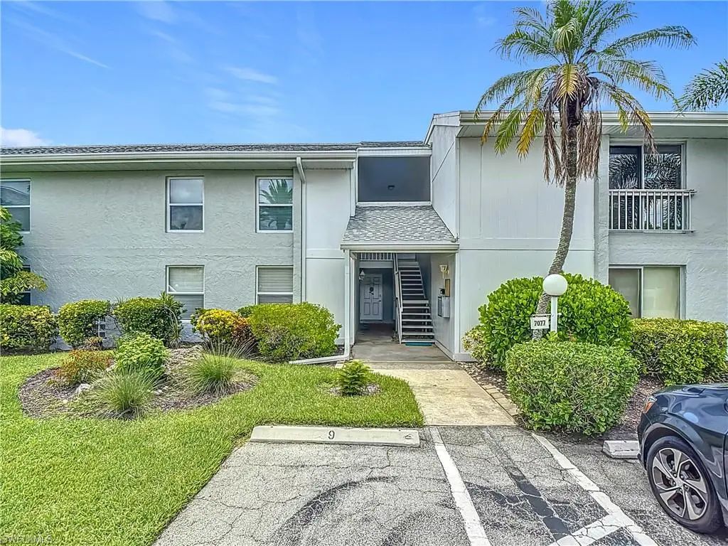 7077 Quail Run Ct E 16, Fort Myers