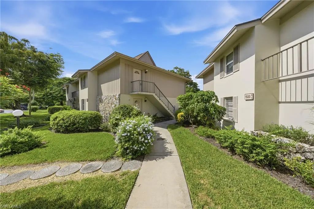 1940 Bald Eagle Dr 206-b, Naples