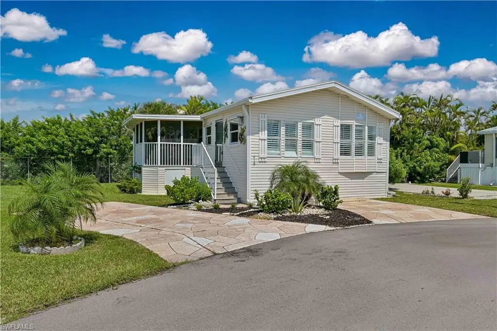 19681 Summerlin Rd 418, Fort Myers