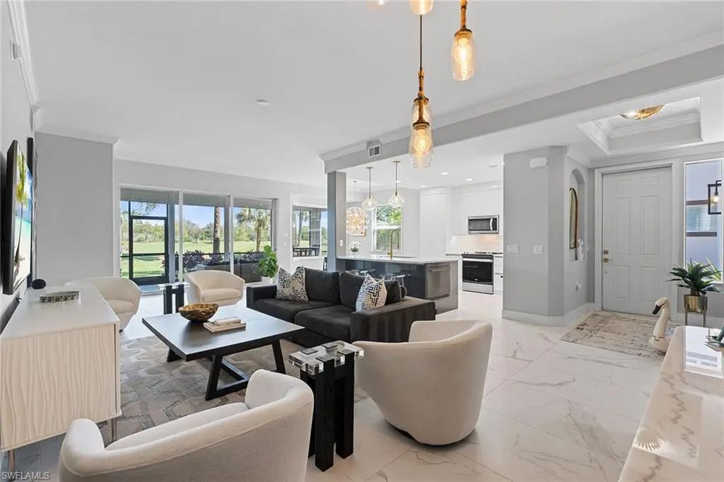 9270 Triana Ter 222, Fort Myers
