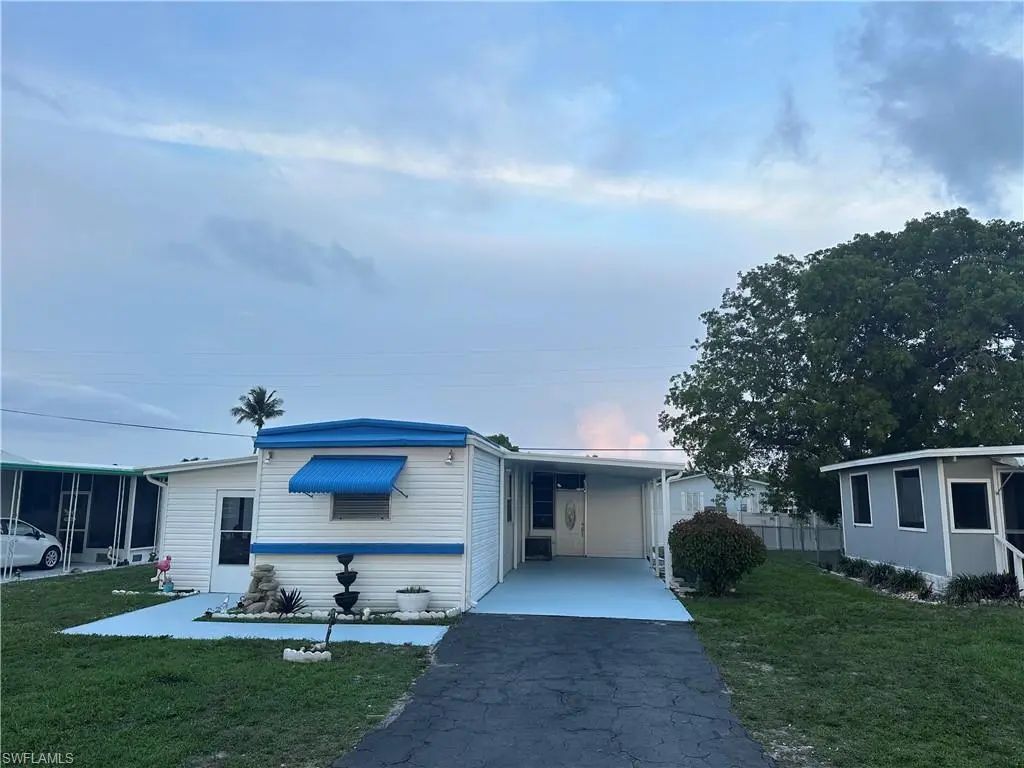 152 Cape Sable Dr, Naples