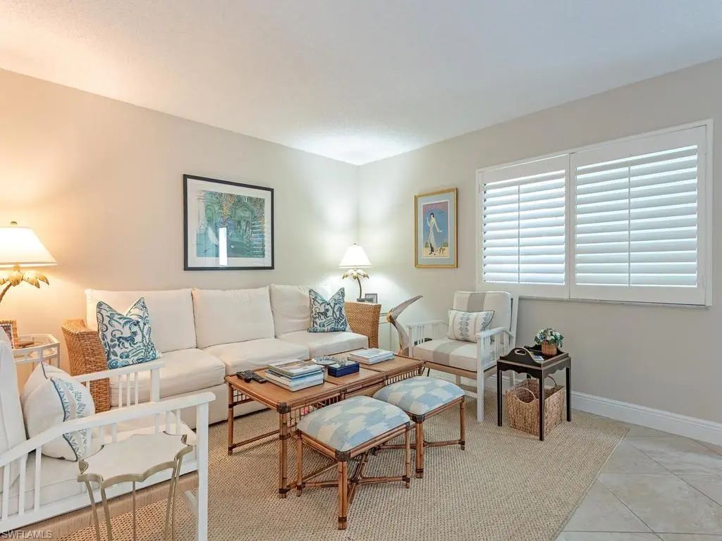 788 Park Shore Dr B25, Naples