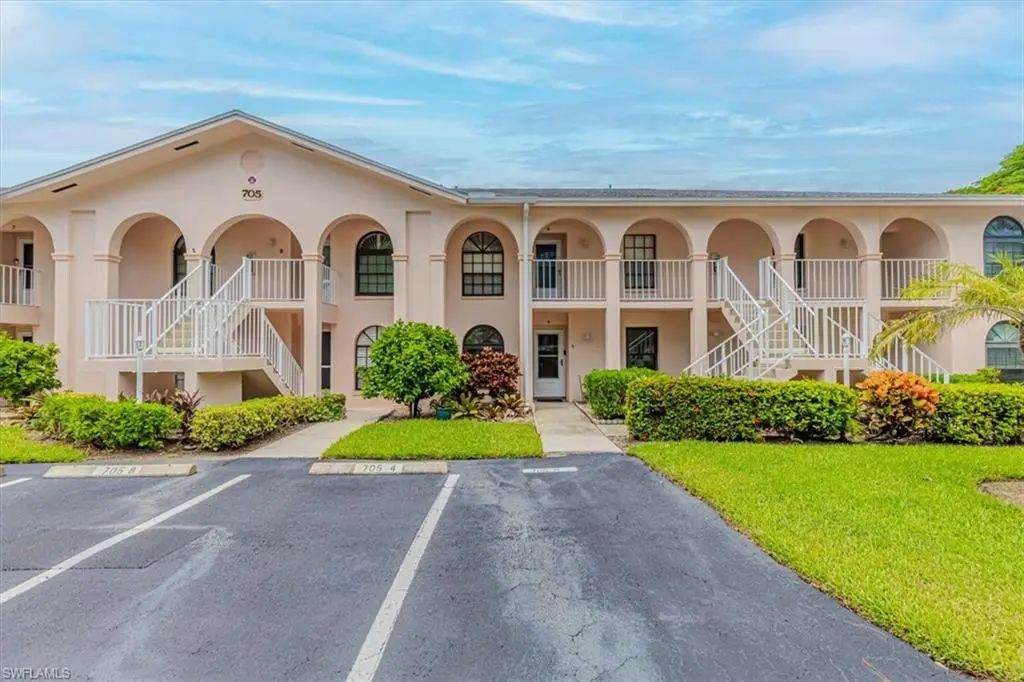 705 Augusta Blvd 4, Naples