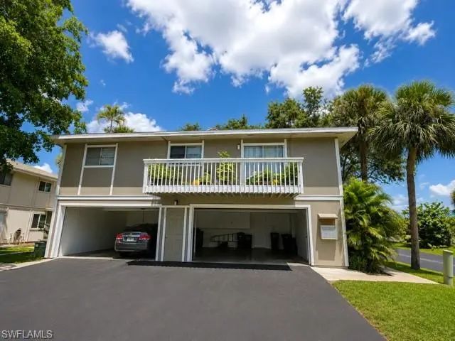 3257 Royal Canadian Trce 2, Fort Myers