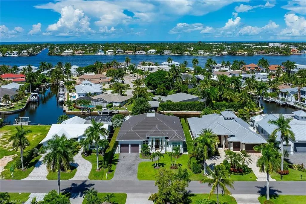 2150 Tarpon Rd, Naples