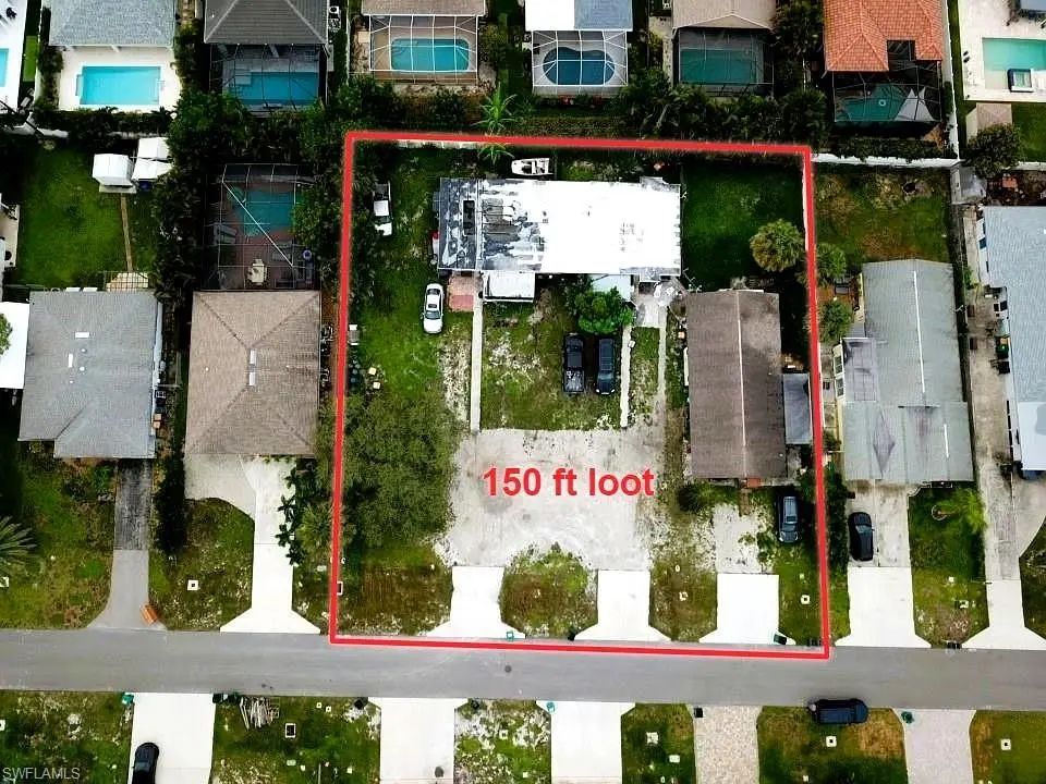 618 99th Ave N, Naples