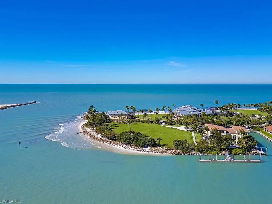 210 & 220 Bay Rd, NAPLES, FL, 34102