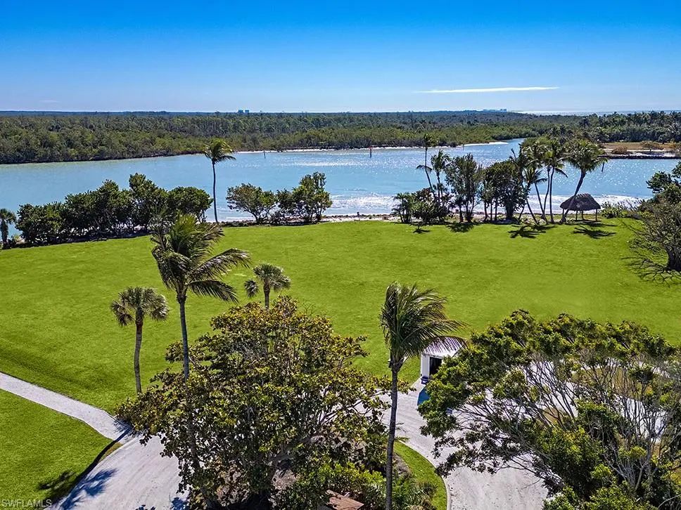 210 & 220 Bay Rd, NAPLES, FL, 34102