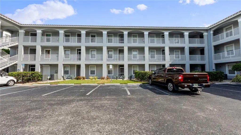 519 Roma Ct 2-203, Naples