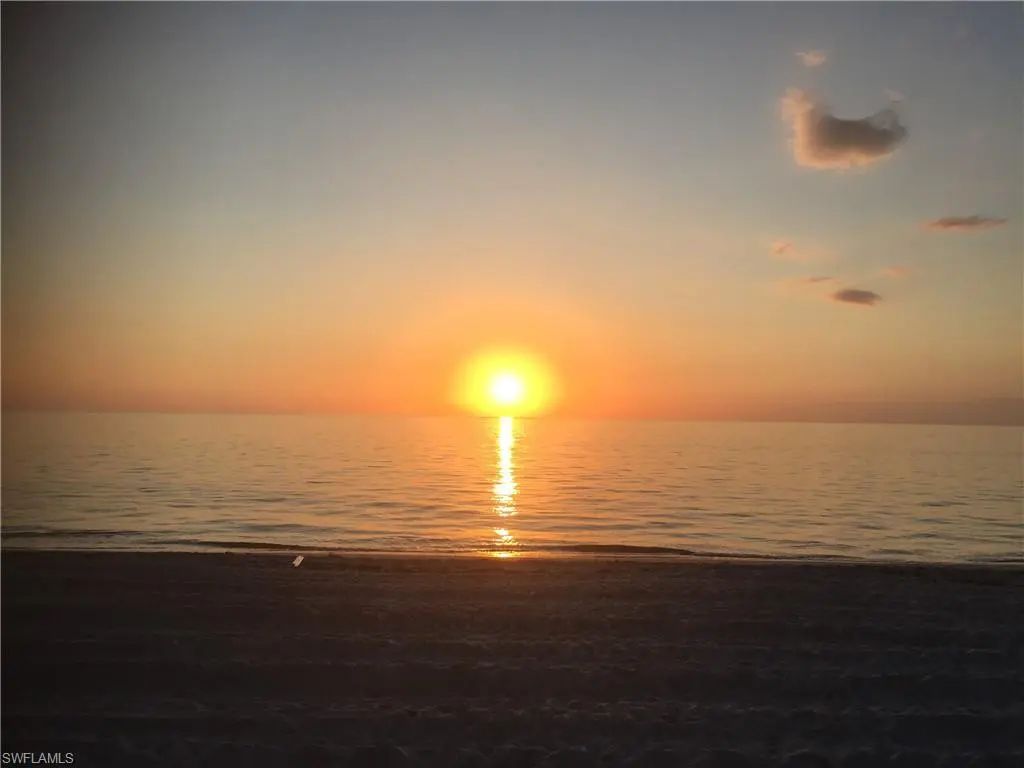 6585 Nicholas Blvd 1001, Naples