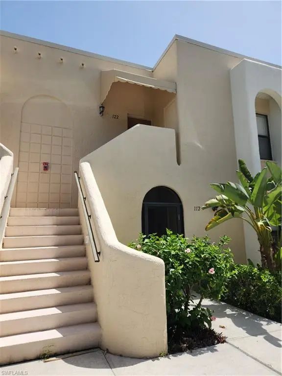 3320 Olympic Dr 122, Naples