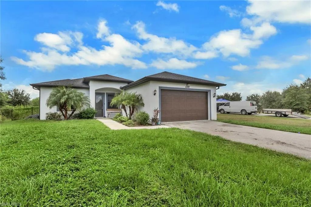 4352 24th Ave Ne, Naples