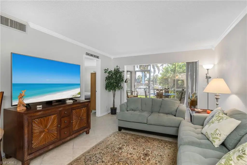 3100 Binnacle Dr 104, Naples