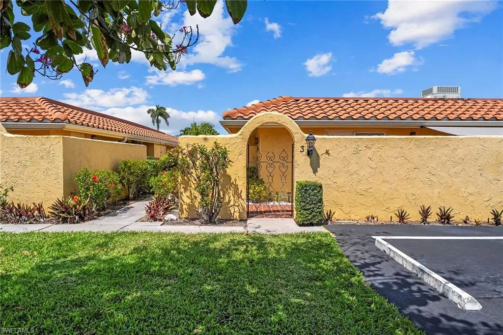 131 Teryl Rd C3, Naples