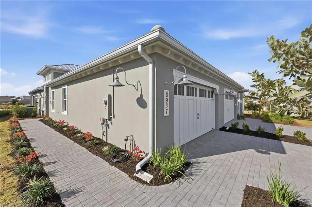 8937 Calypso Ct, Naples