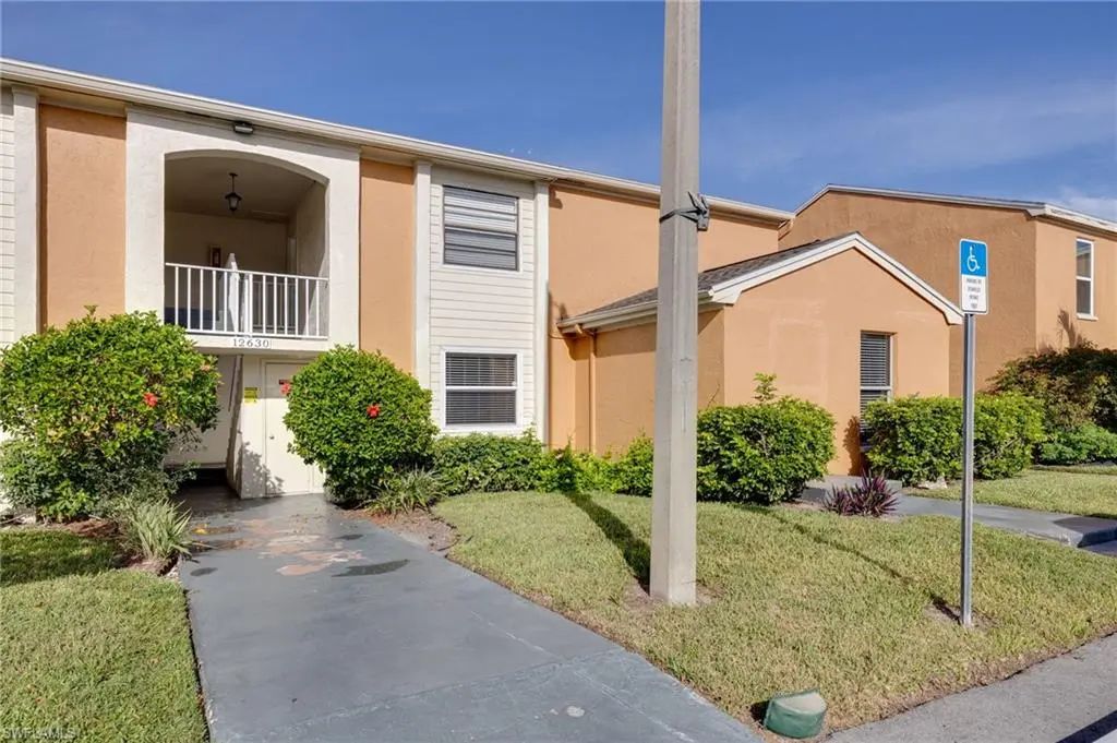 12630 Kenwood Ln B, Fort Myers