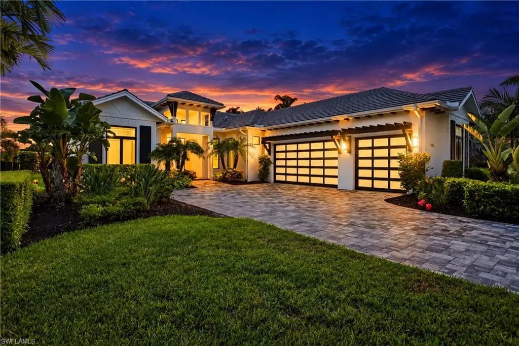 9845 Montiano Dr, Naples