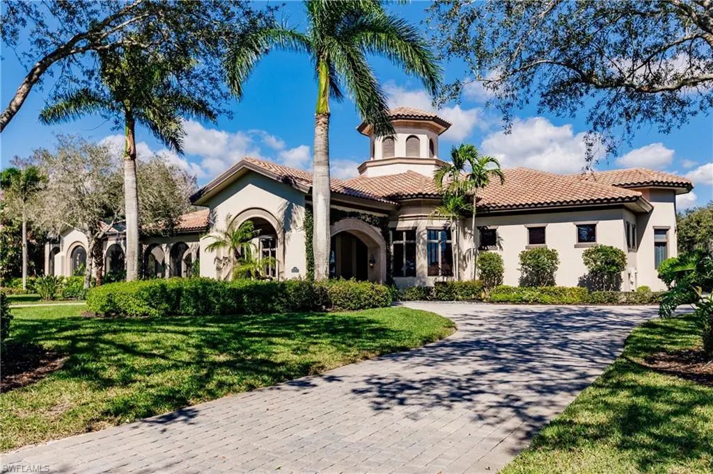 11558 Aerie Ln, Naples