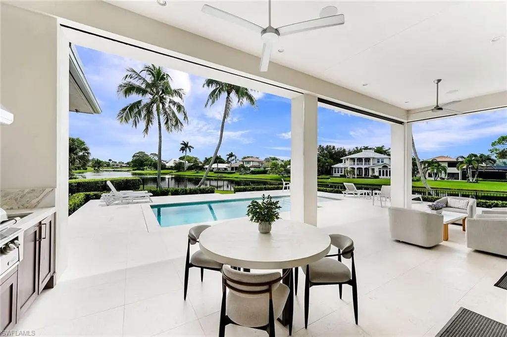 4646 Crayton Rd, Naples