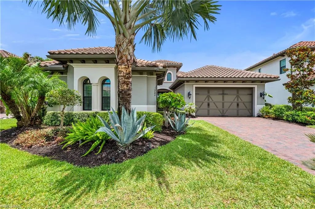 12746 Dundee Ln, Naples