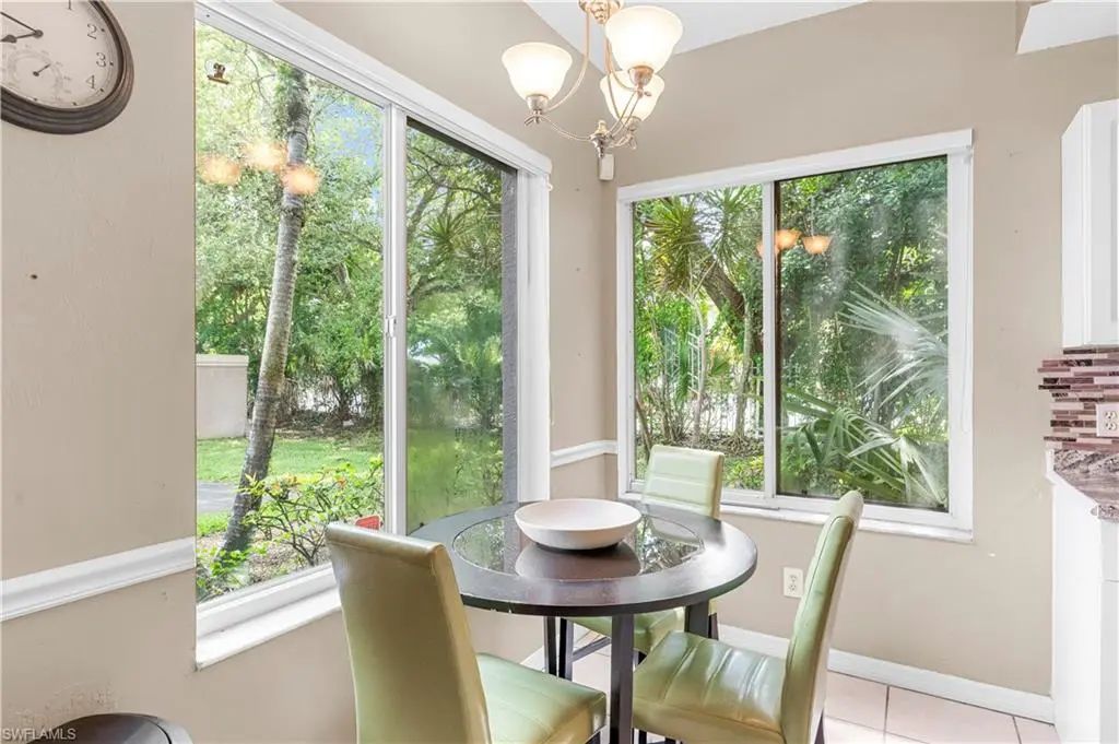 5470 16th Pl Sw 101, Naples
