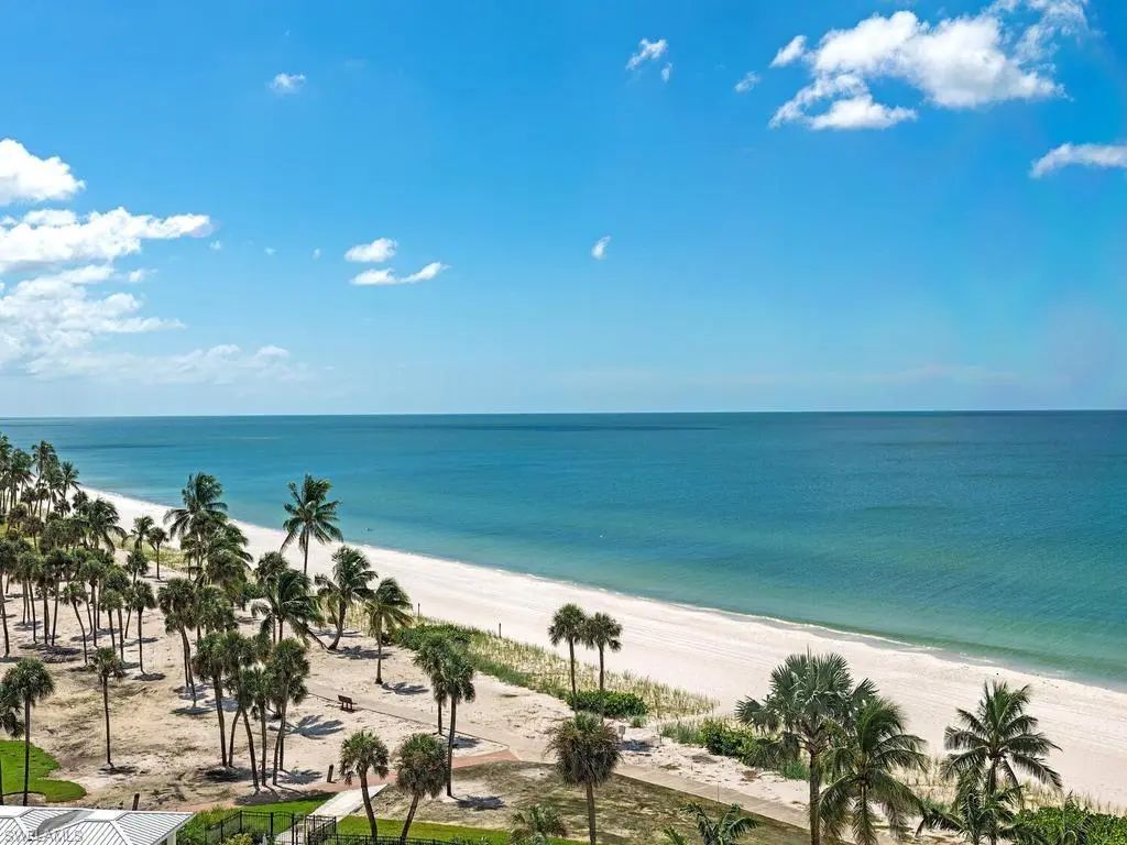 4051 Gulf Shore Blvd N 805, Naples