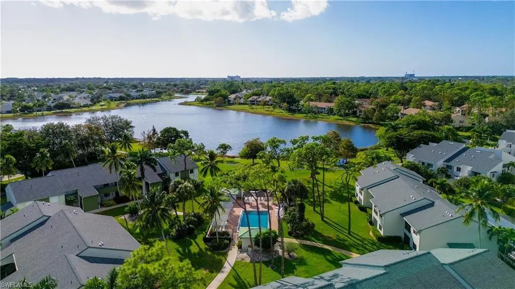 3006 Kings Lake Blvd 3006, Naples