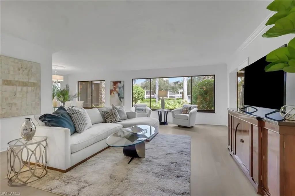 5954 Pelican Bay Blvd 212, Naples