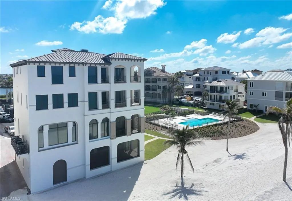 110 Guadeloupe Ln, Bonita Springs