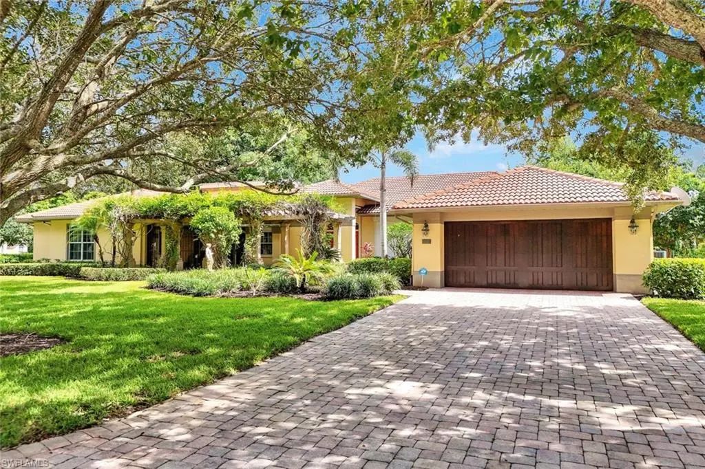 8840 Mariposa Ct, Naples