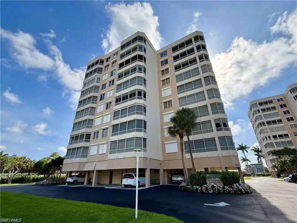 11118 Gulf Shore Dr A204, Naples