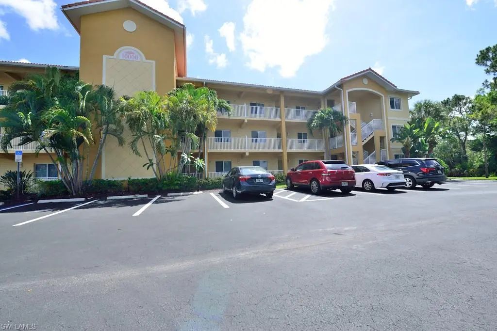 10000 Maddox Ln 125, Bonita Springs
