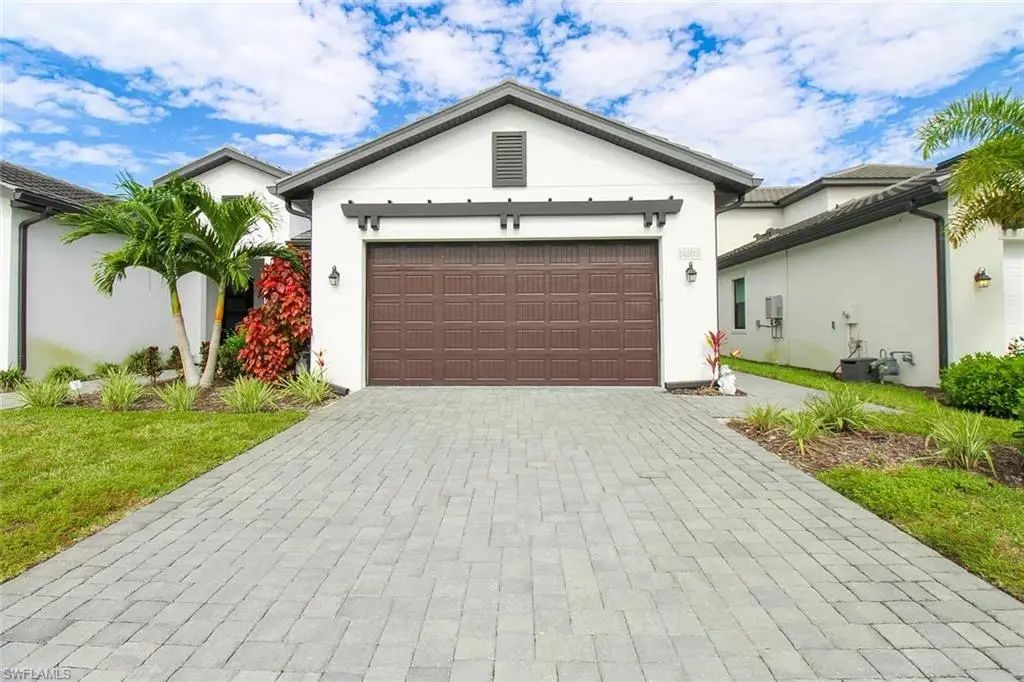 14803 Loggerhead Dr, Naples