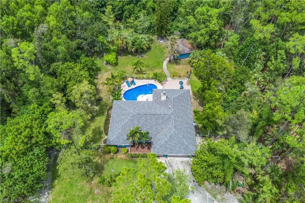 6061 Golden Oaks Ln, Naples