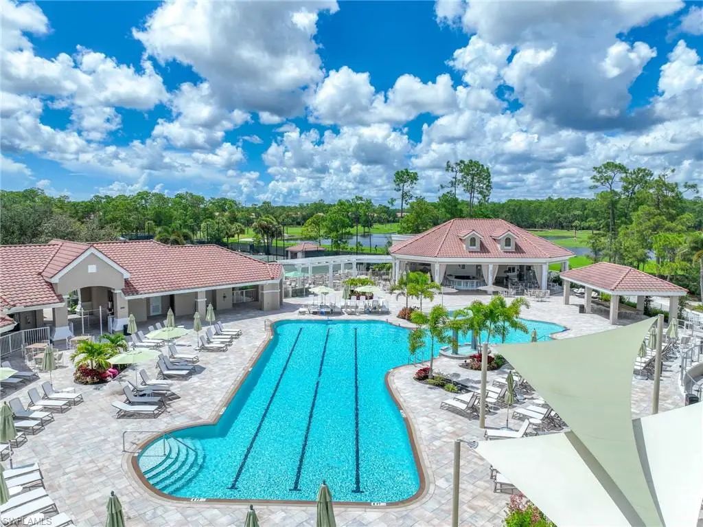 8239 Parkstone Pl 304, Naples