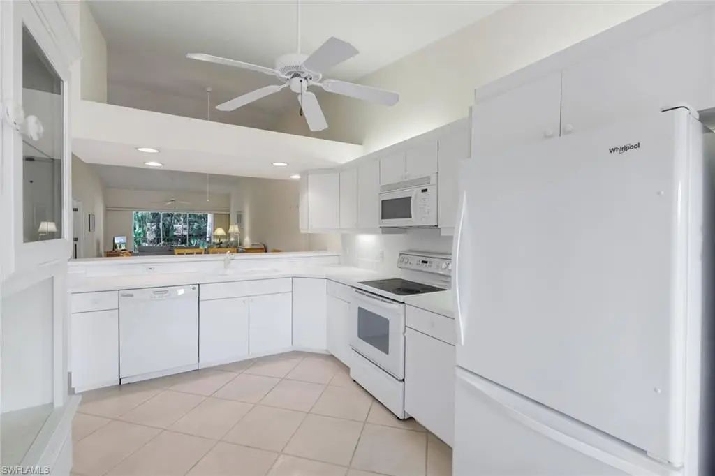 1660 Windy Pines Dr 4, Naples